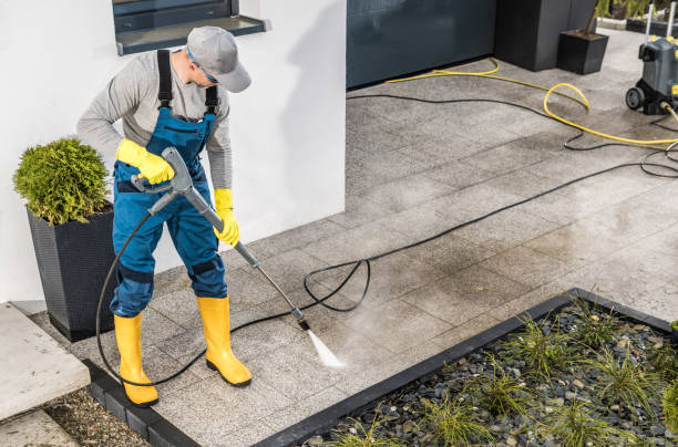 Best Sidewalk Pressure Washing  in Chatmoss, VA